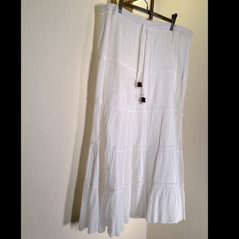 Long white bohemian skirt